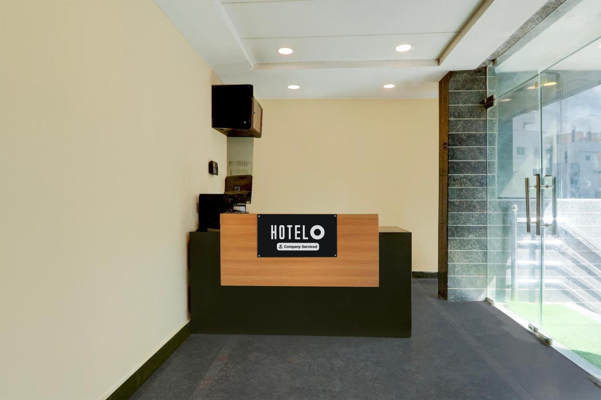 Super Hotel O Medipally Upal Dış mekan fotoğraf