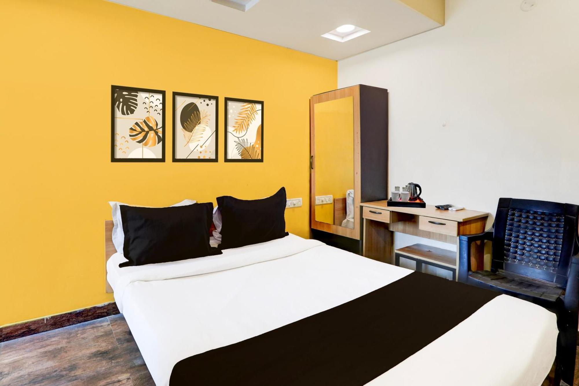 Super Hotel O Medipally Upal Dış mekan fotoğraf