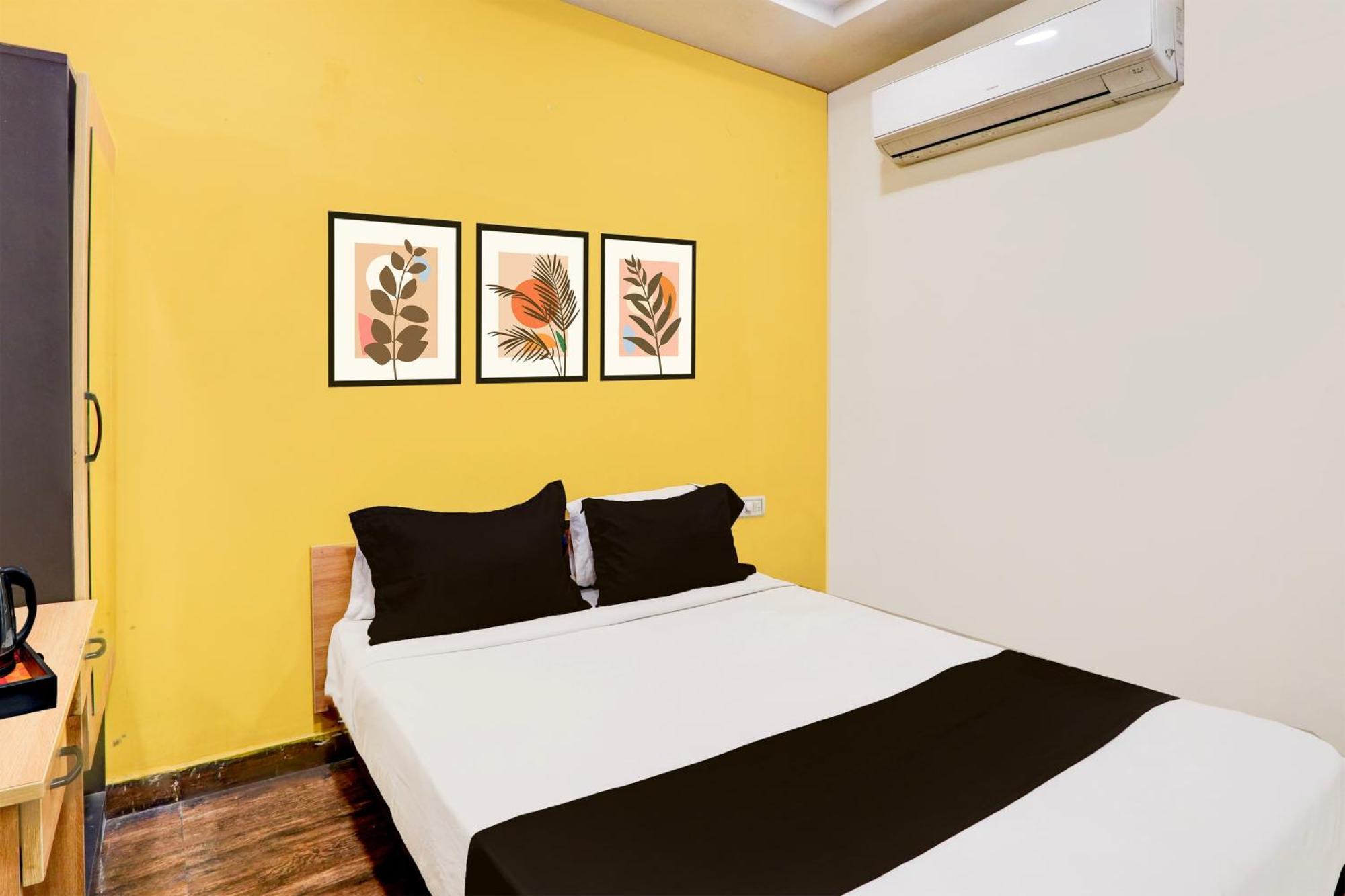 Super Hotel O Medipally Upal Dış mekan fotoğraf