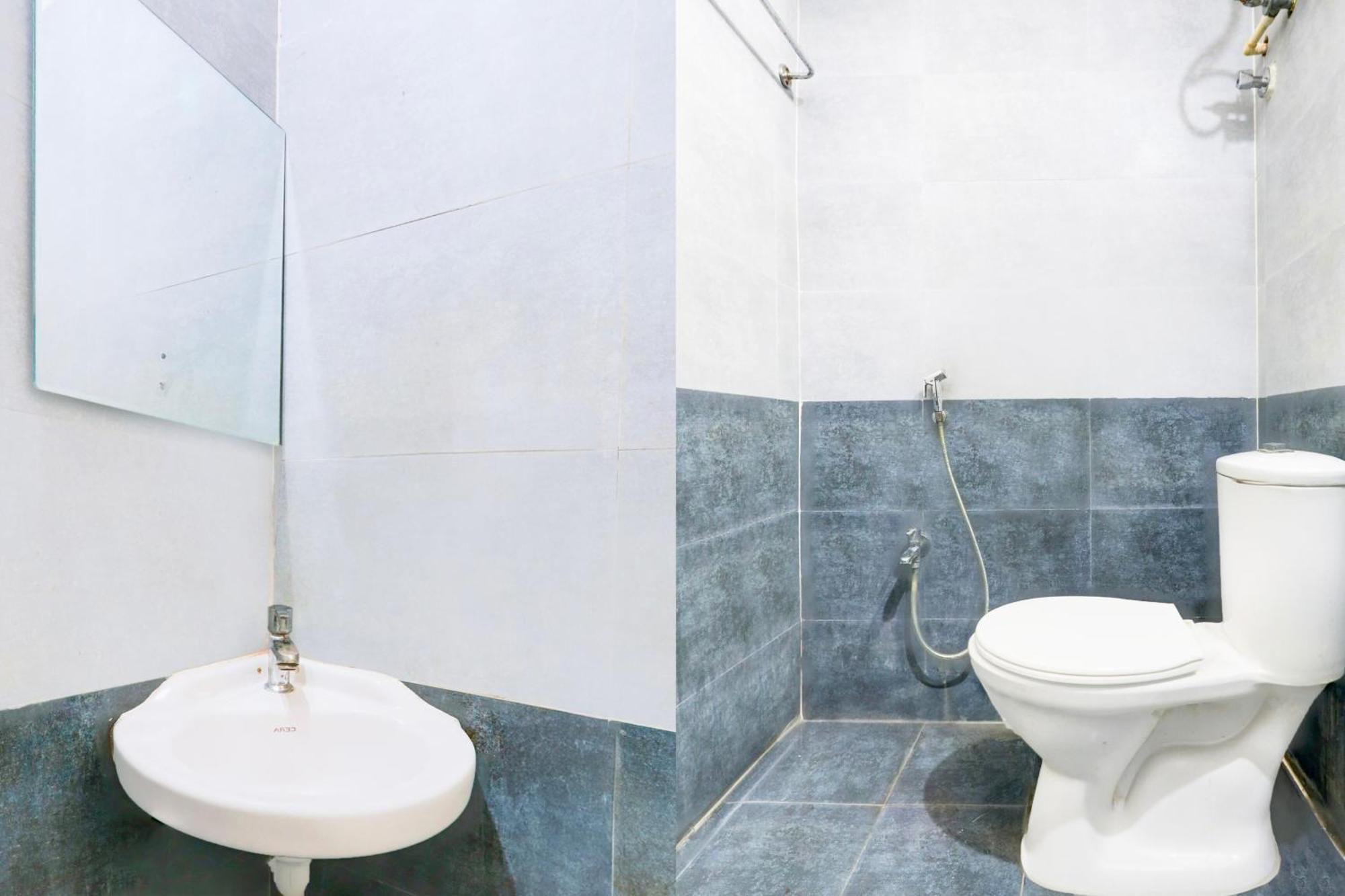 Super Hotel O Medipally Upal Dış mekan fotoğraf